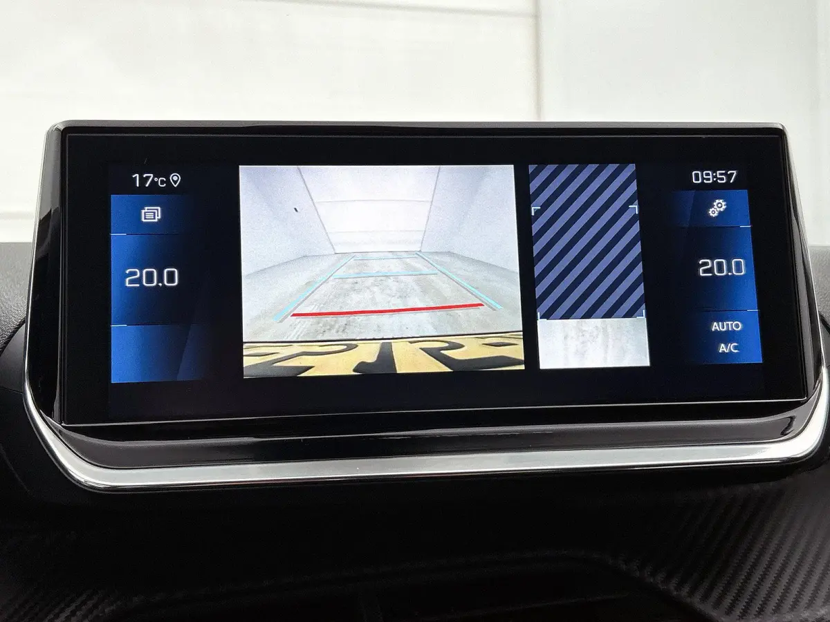Allure Pack 100pk Automaat | Lage kilometerstand! | Navigatie | Achteruitrijcamera | 3D Cockpit | Climate Control | Cruise Control | Parkeersensoren | Keyless start | Apple Carplay / Android