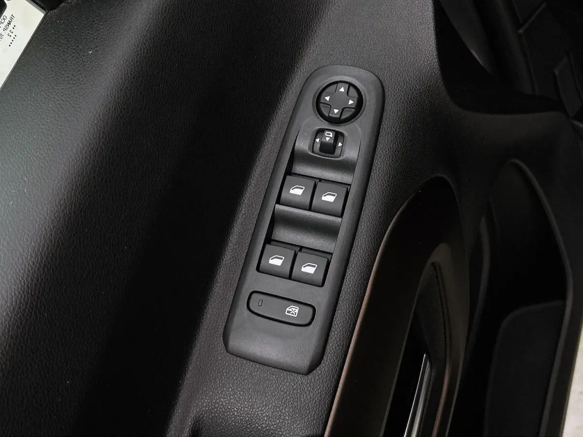 GT 130pk Automaat | Navigatie via Apple Carplay / Android Auto | Achteruitrijcamera | Climate Control | Cruise Control | Parkeersensoren v+a | Dodehoeksensor | Keyless | Elektrisch inklapbar