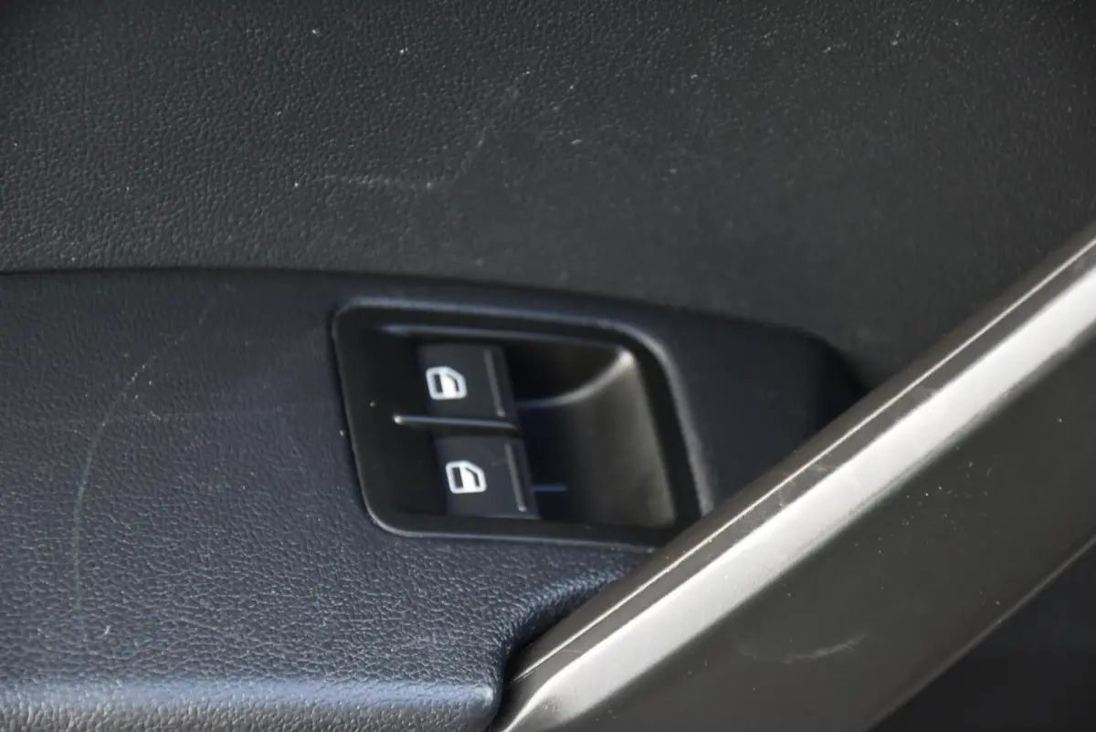 Bestel 2.0 TDI L1H1 BMT Comfortline
