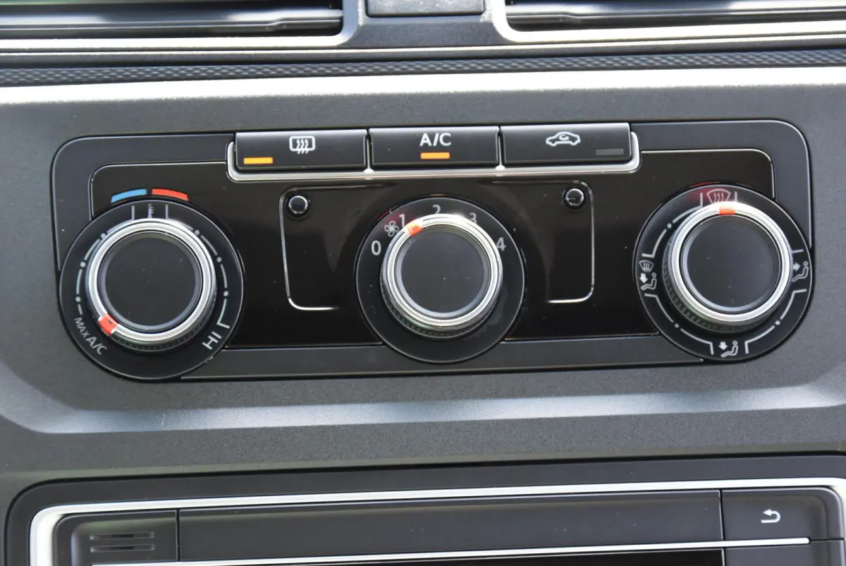 Bestel 2.0 TDI L1H1 BMT Comfortline