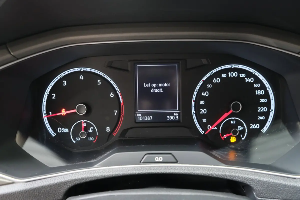 1.0 TSI Style - N.A.P. Airco, Cruise, Navi, PDC, Carplay.