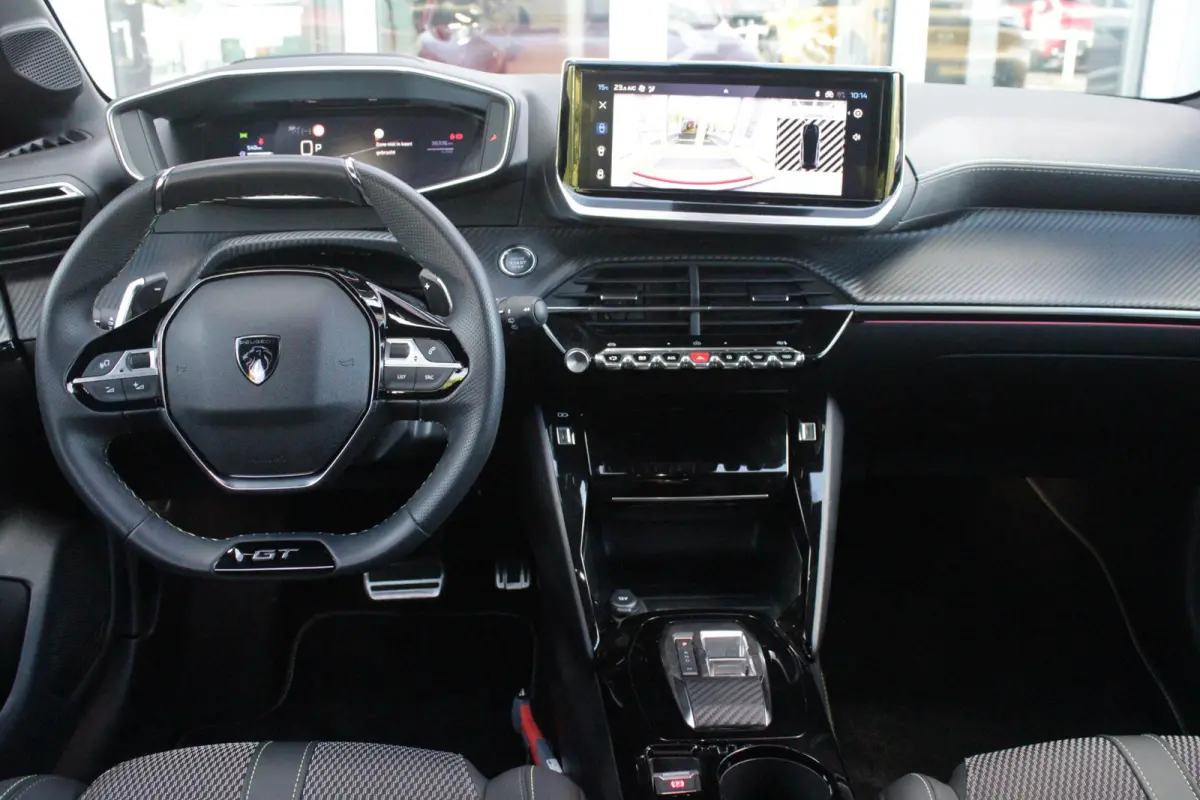 1.2 Hybrid 145PK AUTOMAAT GT | CAMERA VOOR + ACHTER | NAVIGATIE | DRAADLOZE APPLE CARPLAY/ANDROID AUTO | FULL LED KOPLAMPEN | LICHTMETALEN VELGEN 17" | DODEHOEK DETECTIE | DRAADLOZE TELEFOON