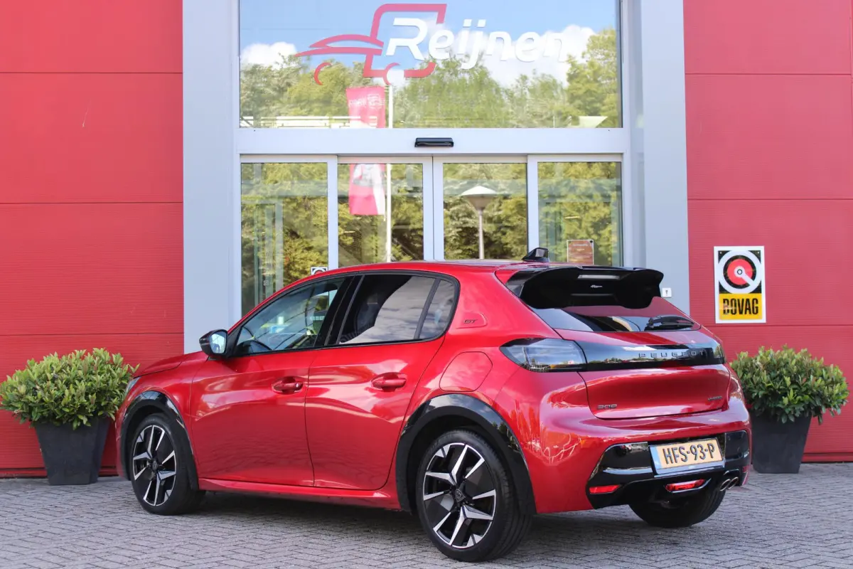 1.2 Hybrid 145PK AUTOMAAT GT | CAMERA VOOR + ACHTER | NAVIGATIE | DRAADLOZE APPLE CARPLAY/ANDROID AUTO | FULL LED KOPLAMPEN | LICHTMETALEN VELGEN 17" | DODEHOEK DETECTIE | DRAADLOZE TELEFOON