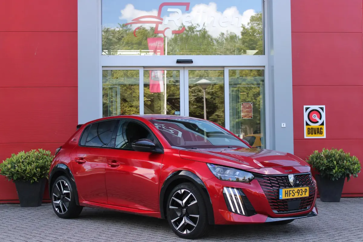 1.2 Hybrid 145PK AUTOMAAT GT | CAMERA VOOR + ACHTER | NAVIGATIE | DRAADLOZE APPLE CARPLAY/ANDROID AUTO | FULL LED KOPLAMPEN | LICHTMETALEN VELGEN 17" | DODEHOEK DETECTIE | DRAADLOZE TELEFOON