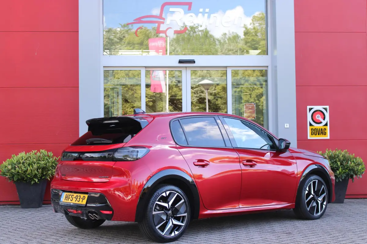 1.2 Hybrid 145PK AUTOMAAT GT | CAMERA VOOR + ACHTER | NAVIGATIE | DRAADLOZE APPLE CARPLAY/ANDROID AUTO | FULL LED KOPLAMPEN | LICHTMETALEN VELGEN 17" | DODEHOEK DETECTIE | DRAADLOZE TELEFOON