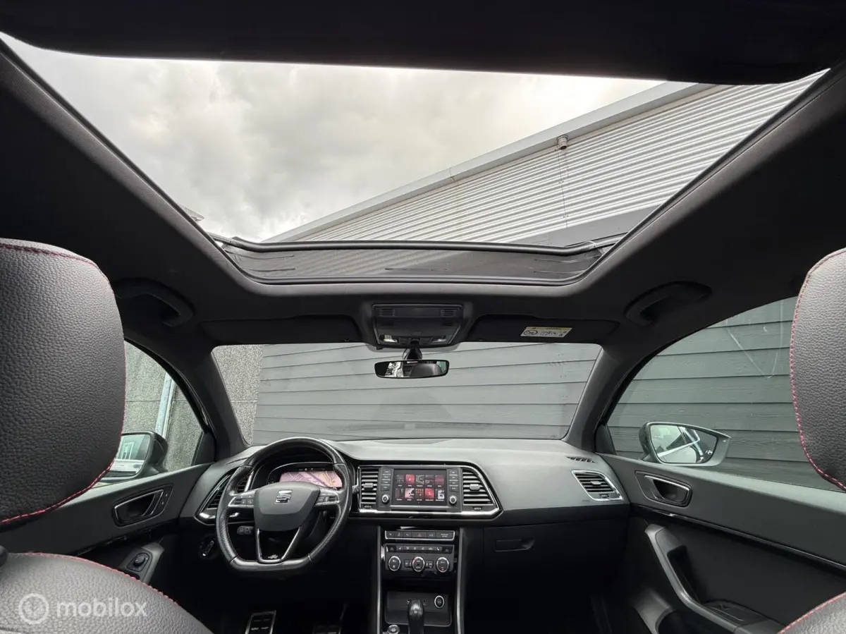1.5 TSI FR Intense DSG Pano.dak/Trekhaak/Viritual/LED