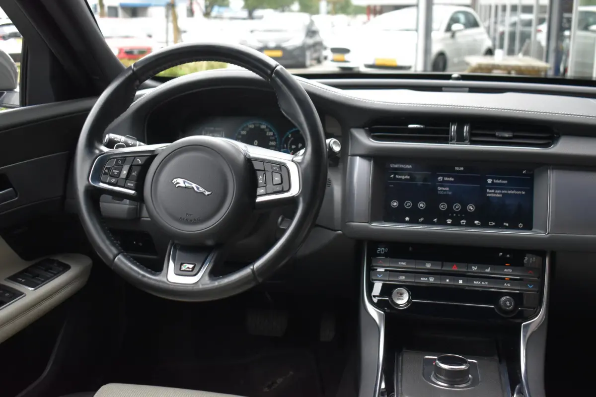 2.0d Portfolio leder xenon navi lmv