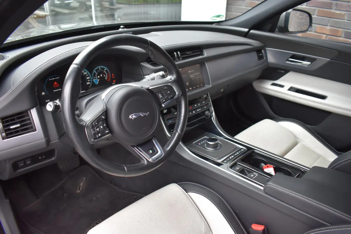 2.0d Portfolio leder xenon navi lmv