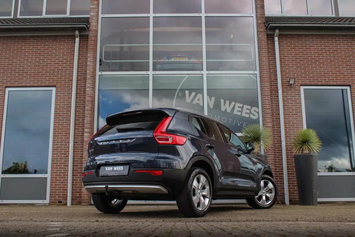 2.0 B3 Momentum | 2e eigenaar | NL auto | Cruise control | Rijstrooksensor | Climate control | Bluetooth | LED | 18 inch | PDC | Trekhaak