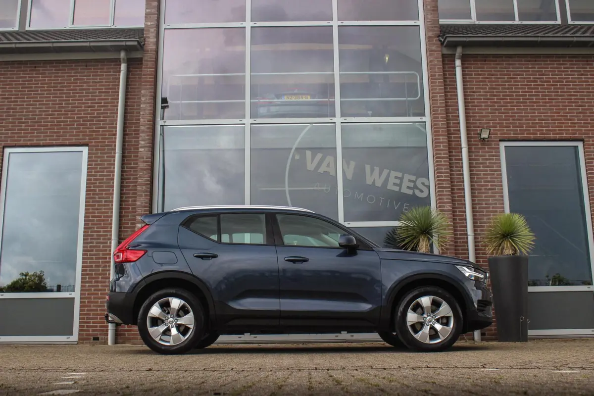 2.0 B3 Momentum | 2e eigenaar | NL auto | Cruise control | Rijstrooksensor | Climate control | Bluetooth | LED | 18 inch | PDC | Trekhaak