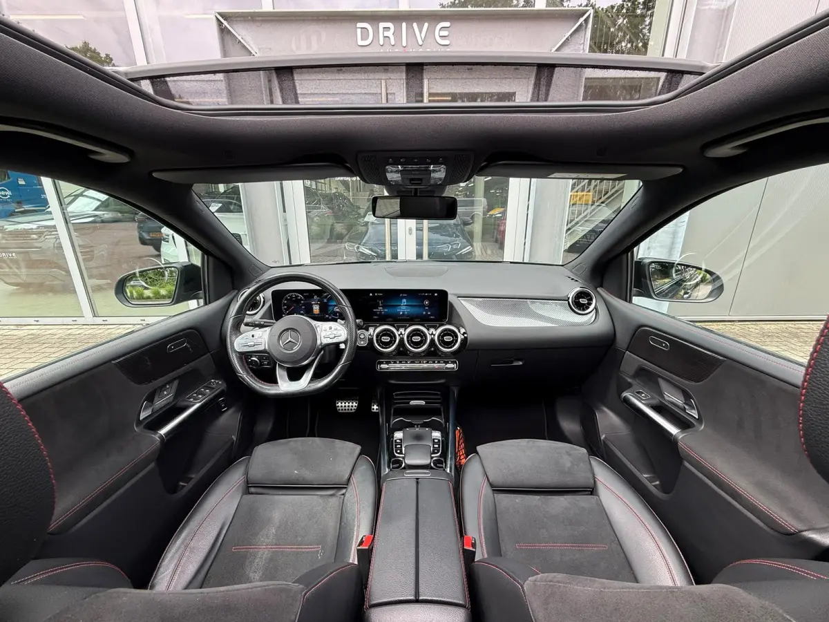 200 Bus. Solution AMG Night|Pano|Carplay|Sfeer|Cam|Trekhaak
