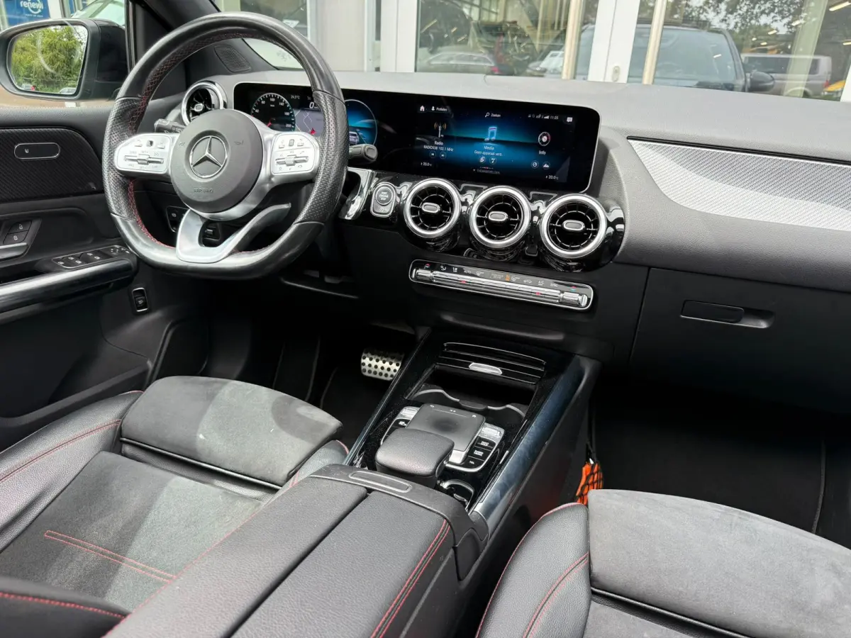 200 Bus. Solution AMG Night|Pano|Carplay|Sfeer|Cam|Trekhaak