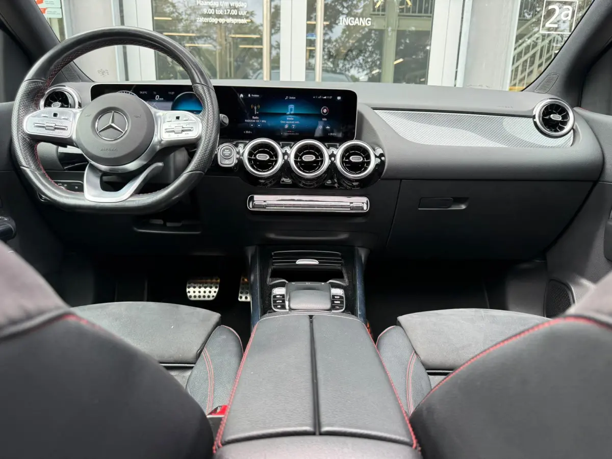 200 Bus. Solution AMG Night|Pano|Carplay|Sfeer|Cam|Trekhaak