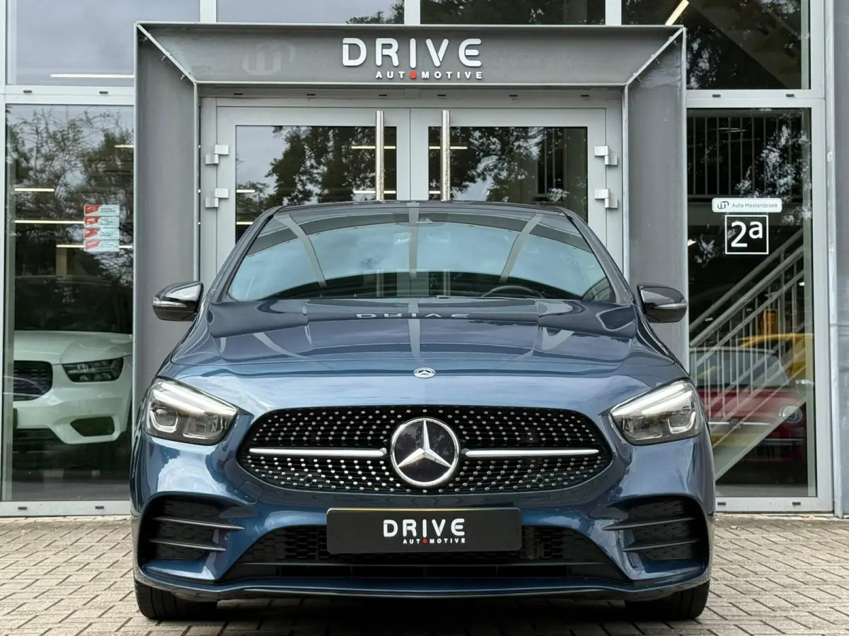 200 Bus. Solution AMG Night|Pano|Carplay|Sfeer|Cam|Trekhaak
