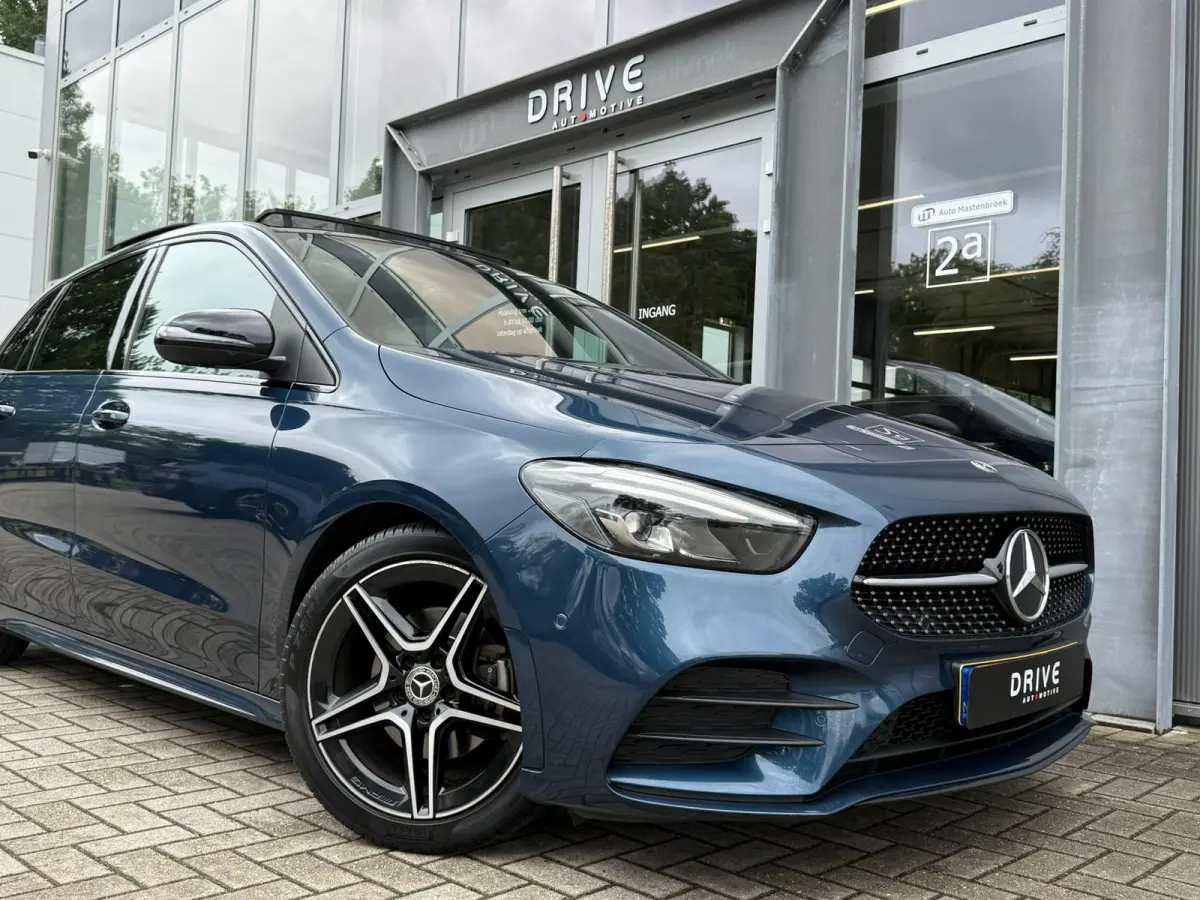 200 Bus. Solution AMG Night|Pano|Carplay|Sfeer|Cam|Trekhaak