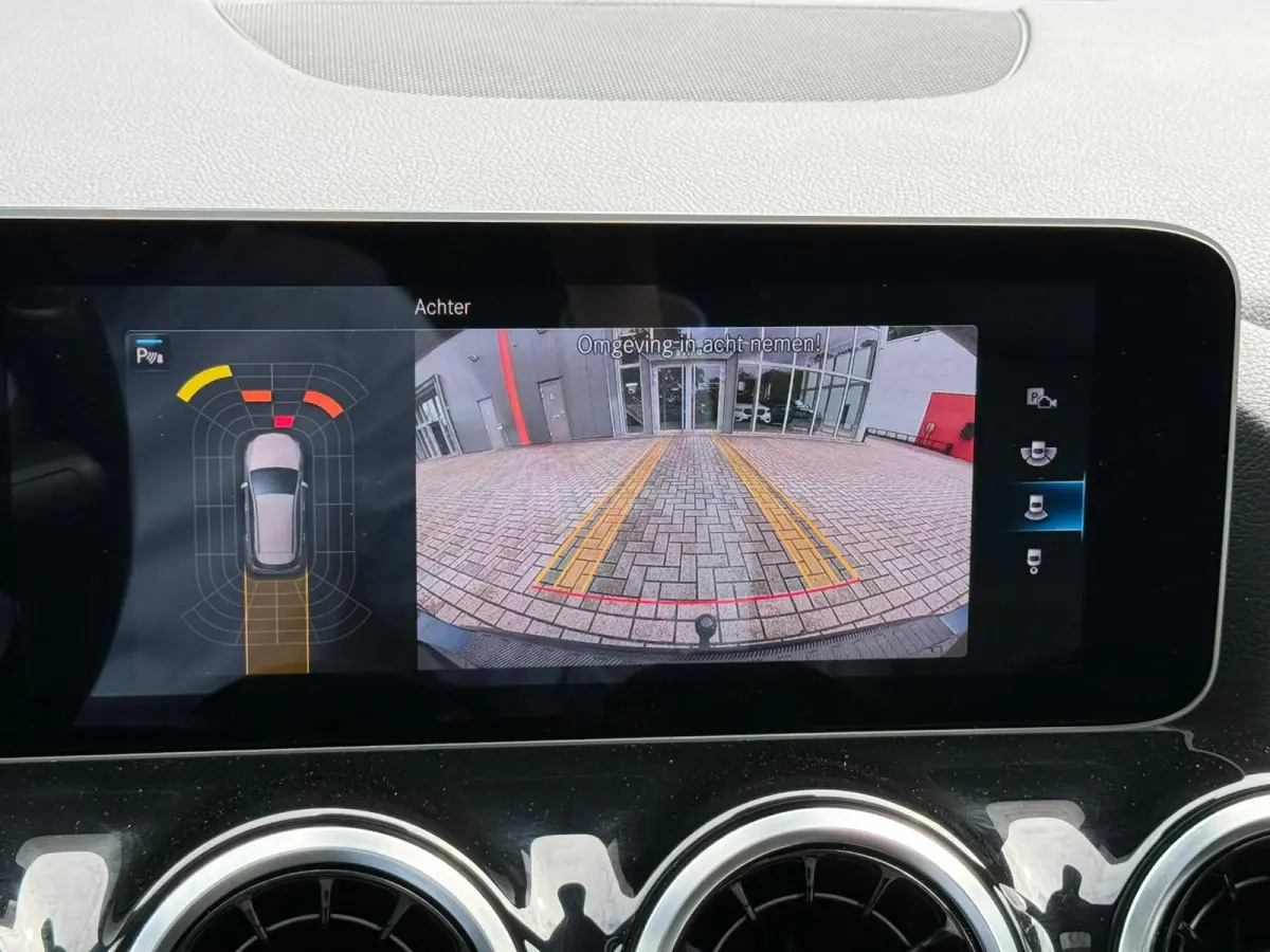 200 Bus. Solution AMG Night|Pano|Carplay|Sfeer|Cam|Trekhaak