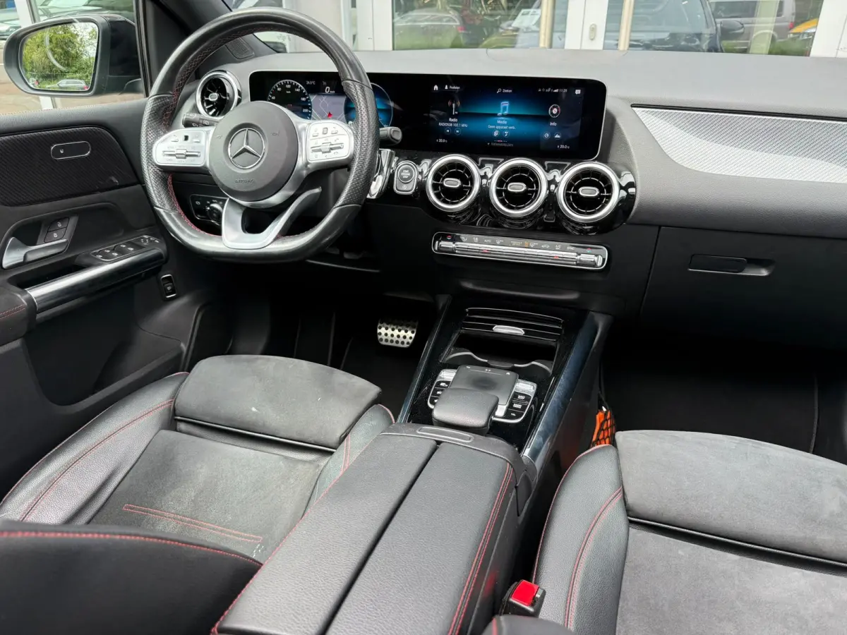 200 Bus. Solution AMG Night|Pano|Carplay|Sfeer|Cam|Trekhaak
