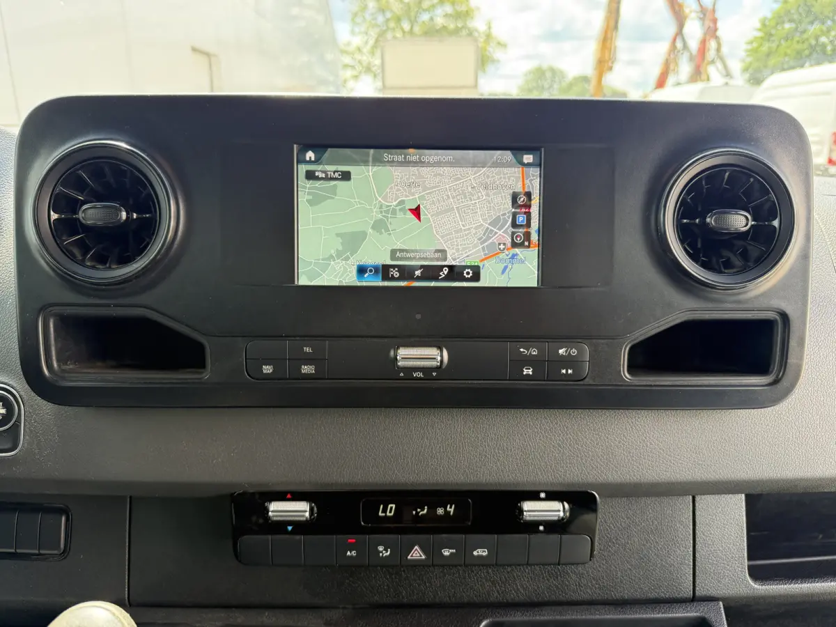 314 2.2 CDI DC Open Laadbak Dubbele Cabine 6-persoons Climate Control Trekhaak Navigatie Carplay Pritische Pickup Open Box