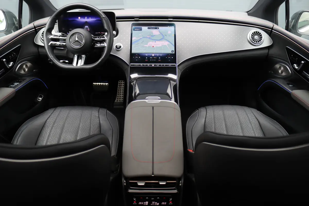450+ AMG Line Premium+ 108 kWh | SoH 98,58% | Luchtvering | Achterasbesturing | Distronic+ | Burmester | Stoelventilatie | Massage | Digital Light | Panoramadak | HUD | Verwarmd Stuurwiel |