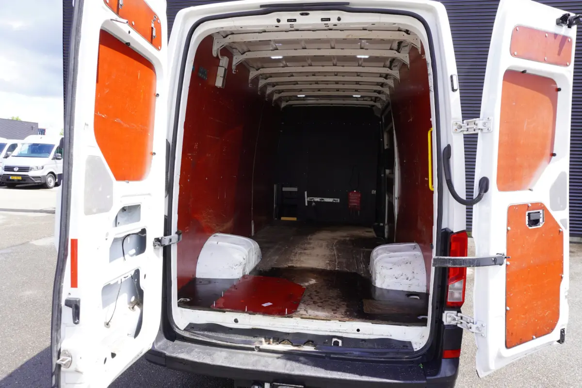 5.180 180pk Automaat Dubbellucht L4H3/L3H2 Trekhaak Tacho Airco Cruisecontrol