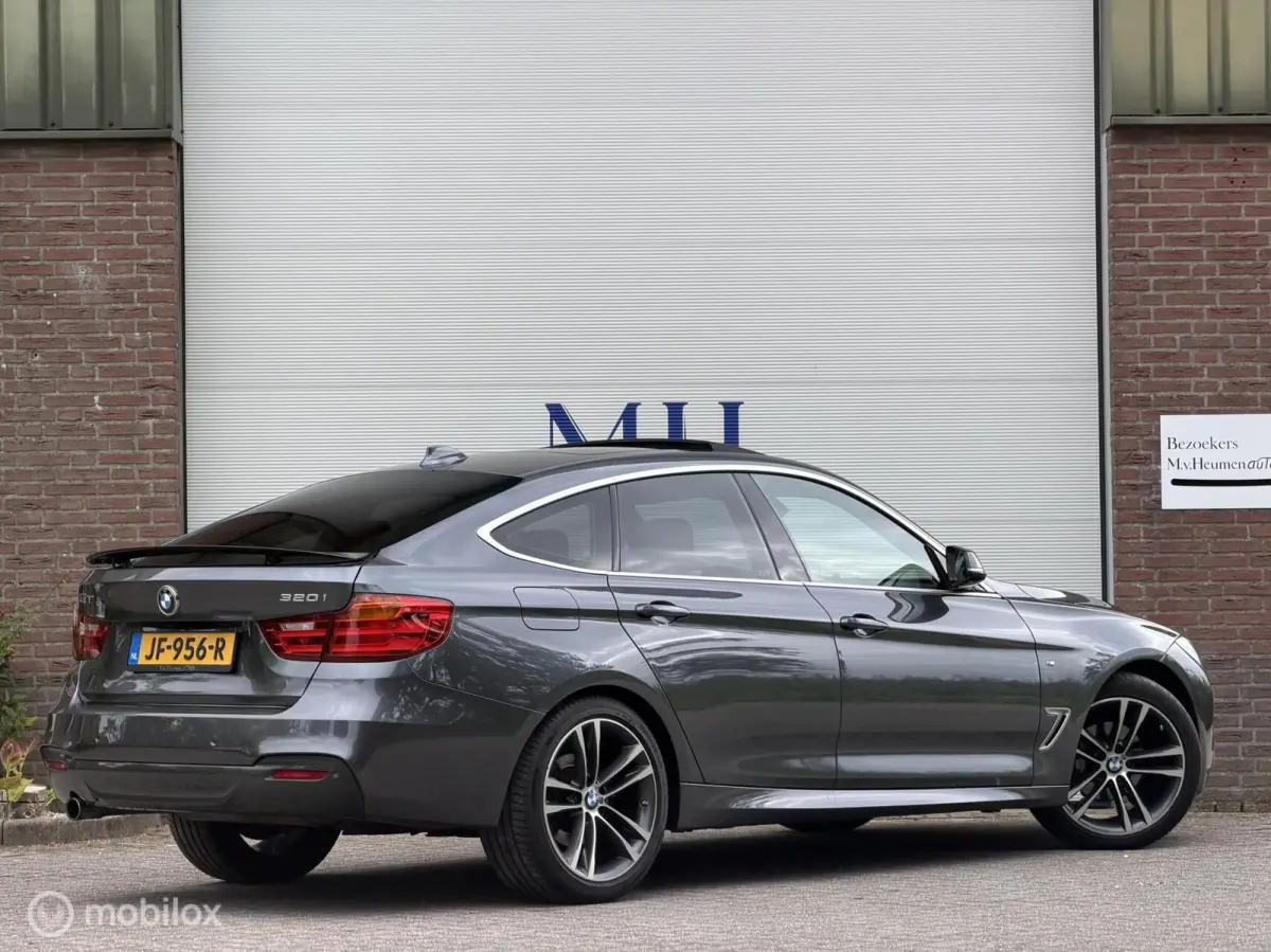 320i M Sport 19'' Pano Stoelverwarming