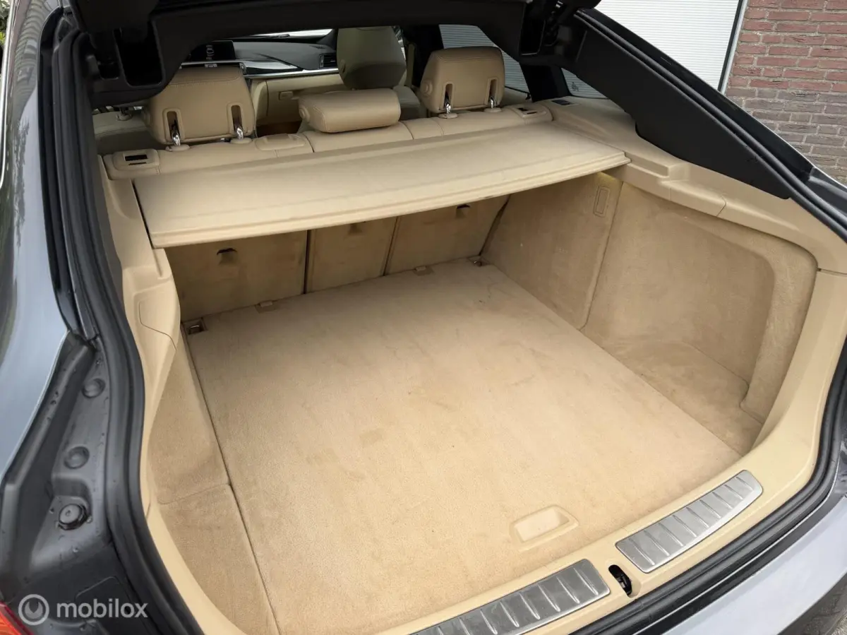 320i M Sport 19'' Pano Stoelverwarming
