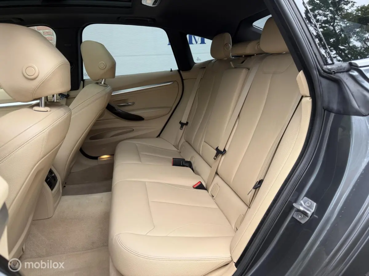320i M Sport 19'' Pano Stoelverwarming