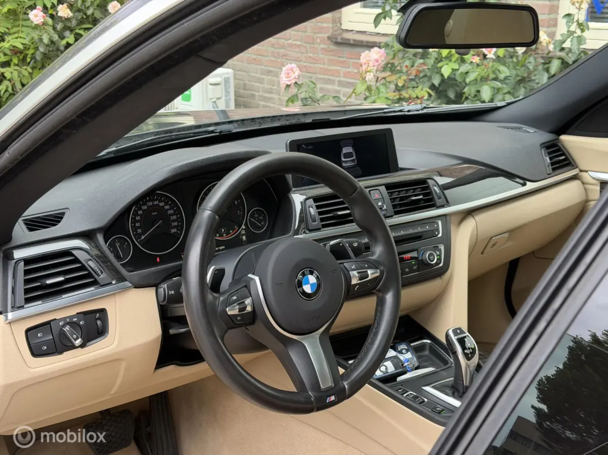 320i M Sport 19'' Pano Stoelverwarming
