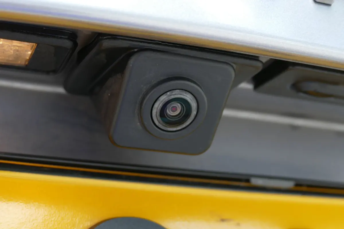 1.6 PURETECH 180PK SHINE AUTOMAAT / CAMERA / KEYLESS / 19'LMV / LED / NAVI / CLIMA / PDC / BLUETOOTH / ADAPT. CRUISECONTROL / 2E EIGENAAR / SCHITTERENDE STAAT !!