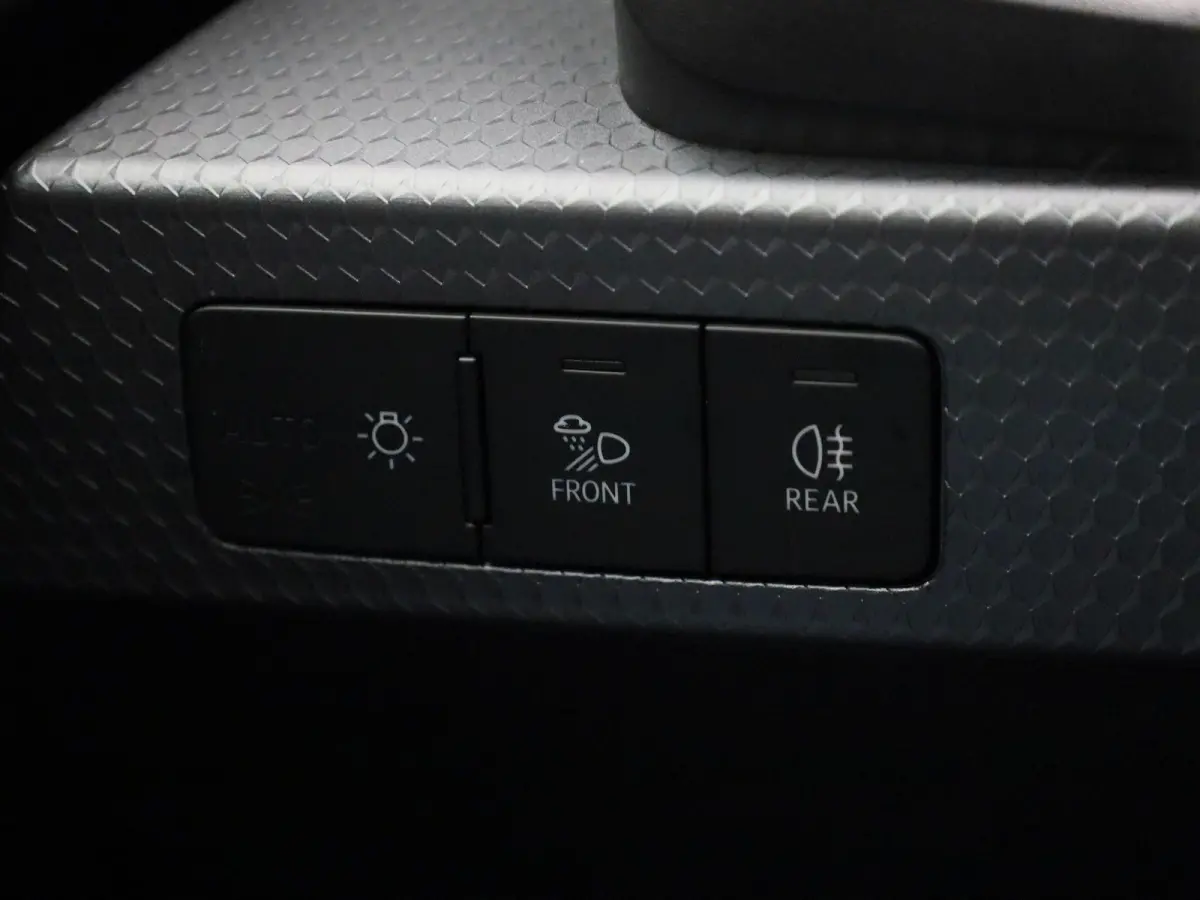 30 TFSI Advanced edition | Adaptive cruise control | Climate control | Audi smartphone interface | Stoelverwarming | Privacy glas | Parkeersensoren | Audi sound system