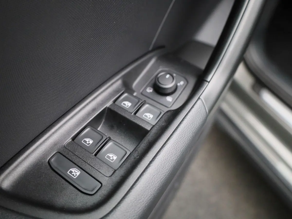 30 TFSI Advanced edition | Adaptive cruise control | Climate control | Audi smartphone interface | Stoelverwarming | Privacy glas | Parkeersensoren | Audi sound system