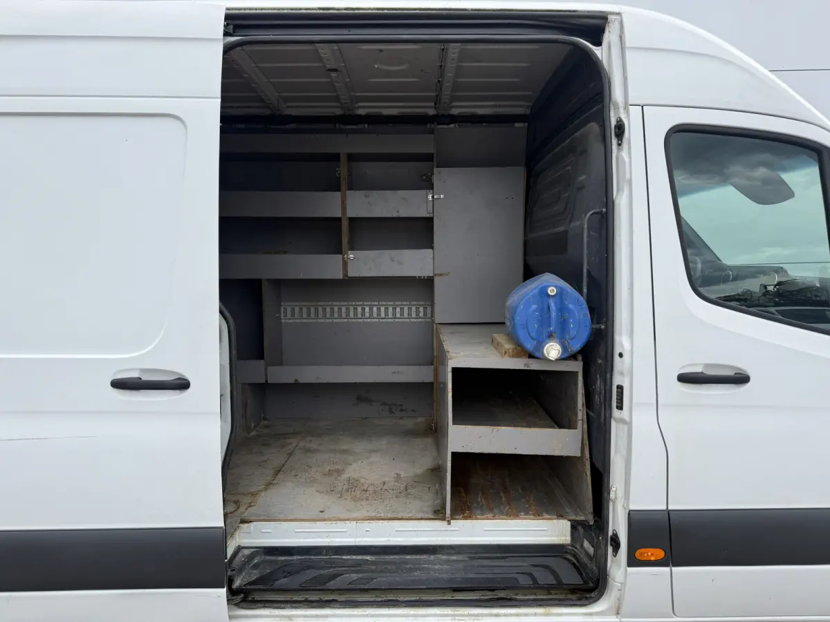 516 2.2 CDI L2H2 Dubbellucht 10-Inch MBUX 3,5t Trekhaak Climate Control Navigatie Parkeersensoren V + A