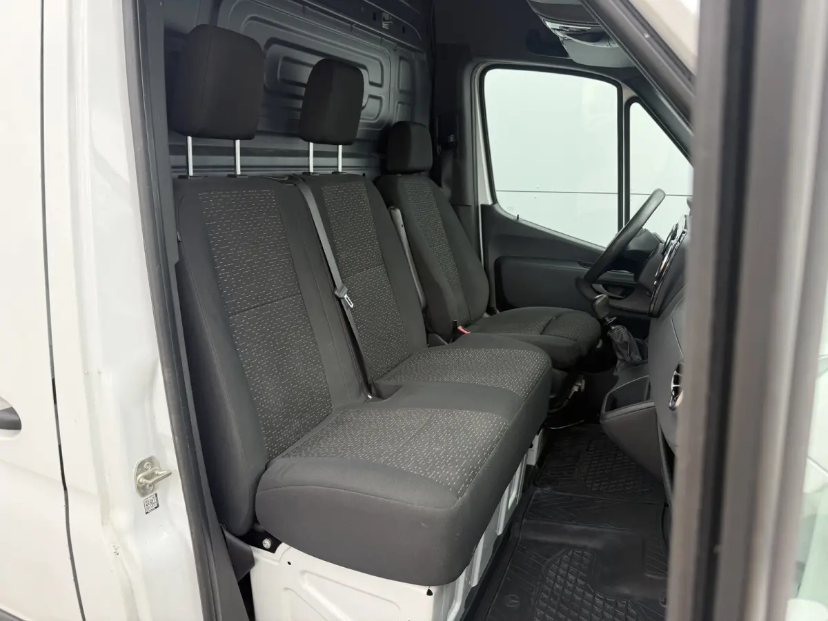 516 2.2 CDI L2H2 Dubbellucht 10-Inch MBUX 3,5t Trekhaak Climate Control Navigatie Parkeersensoren V + A