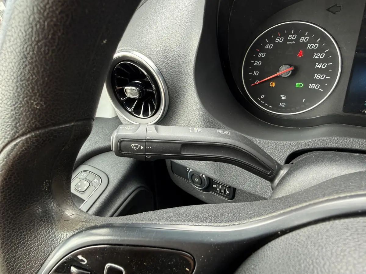 516 2.2 CDI L2H2 Dubbellucht 10-Inch MBUX 3,5t Trekhaak Climate Control Navigatie Parkeersensoren V + A
