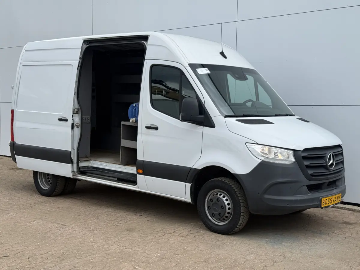 516 2.2 CDI L2H2 Dubbellucht 10-Inch MBUX 3,5t Trekhaak Climate Control Navigatie Parkeersensoren V + A
