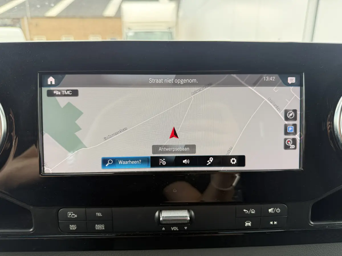 516 2.2 CDI L2H2 Dubbellucht 10-Inch MBUX 3,5t Trekhaak Climate Control Navigatie Parkeersensoren V + A