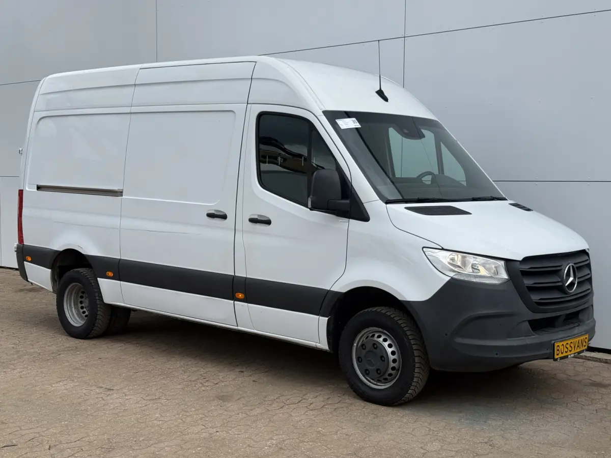 516 2.2 CDI L2H2 Dubbellucht 10-Inch MBUX 3,5t Trekhaak Climate Control Navigatie Parkeersensoren V + A