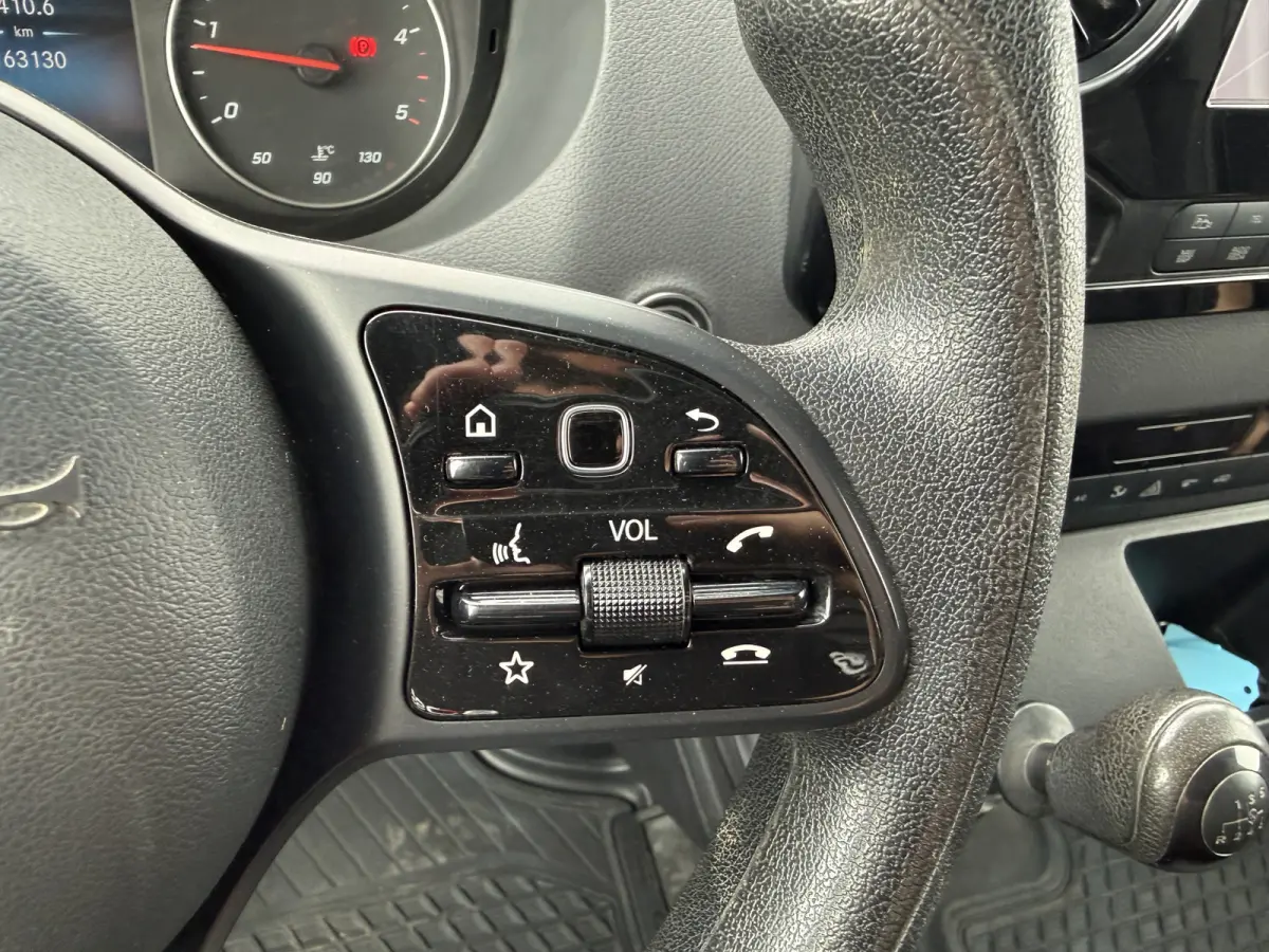 516 2.2 CDI L2H2 Dubbellucht 10-Inch MBUX 3,5t Trekhaak Climate Control Navigatie Parkeersensoren V + A