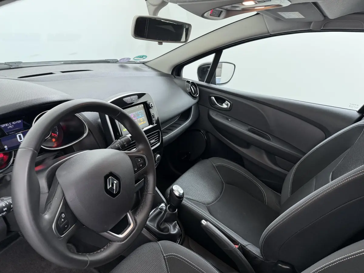 TCe 90 Limited | Apple CarPlay | Navigatie | Ruime Kofferbak |