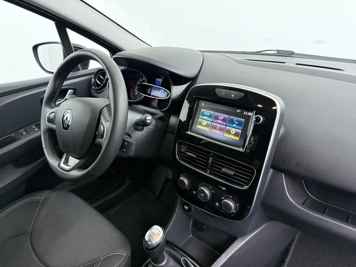 TCe 90 Limited | Apple CarPlay | Navigatie | Ruime Kofferbak |