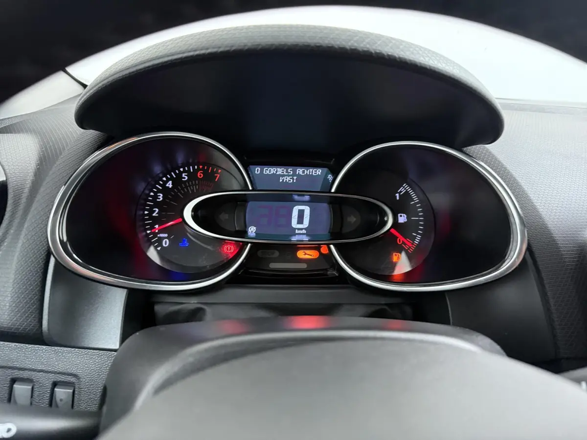TCe 90 Limited | Apple CarPlay | Navigatie | Ruime Kofferbak |