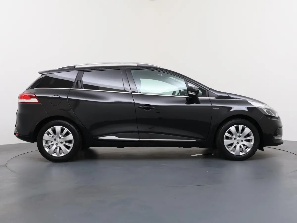 TCe 90 Limited | Apple CarPlay | Navigatie | Ruime Kofferbak |