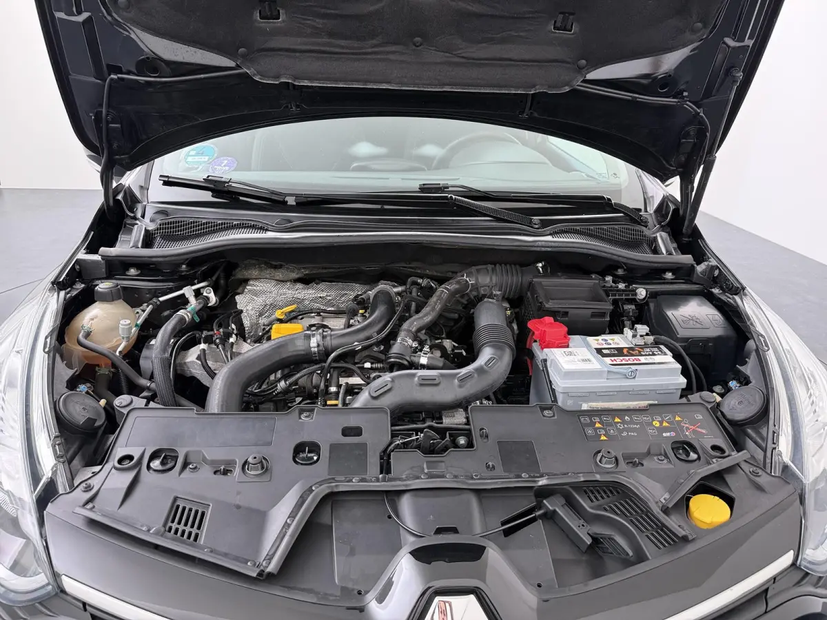 TCe 90 Limited | Apple CarPlay | Navigatie | Ruime Kofferbak |