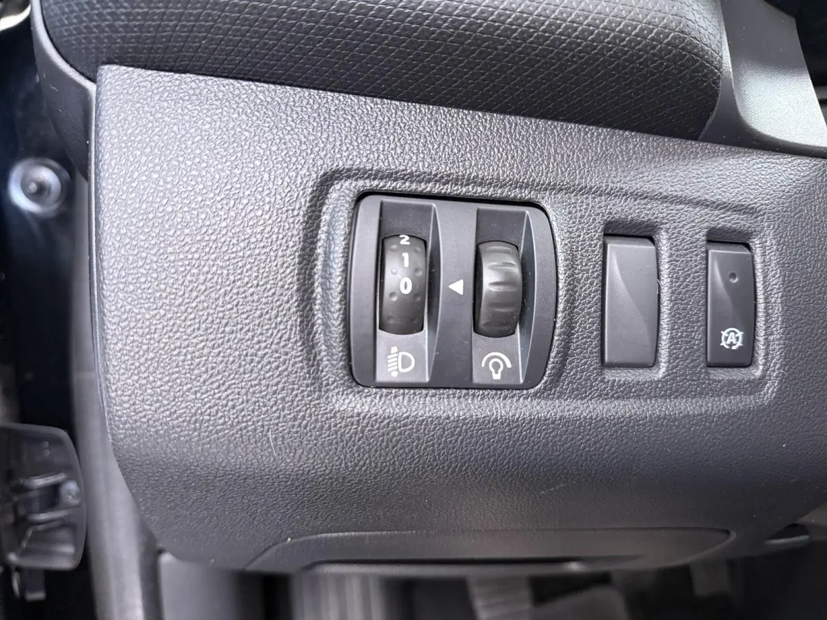 TCe 90 Limited | Apple CarPlay | Navigatie | Ruime Kofferbak |