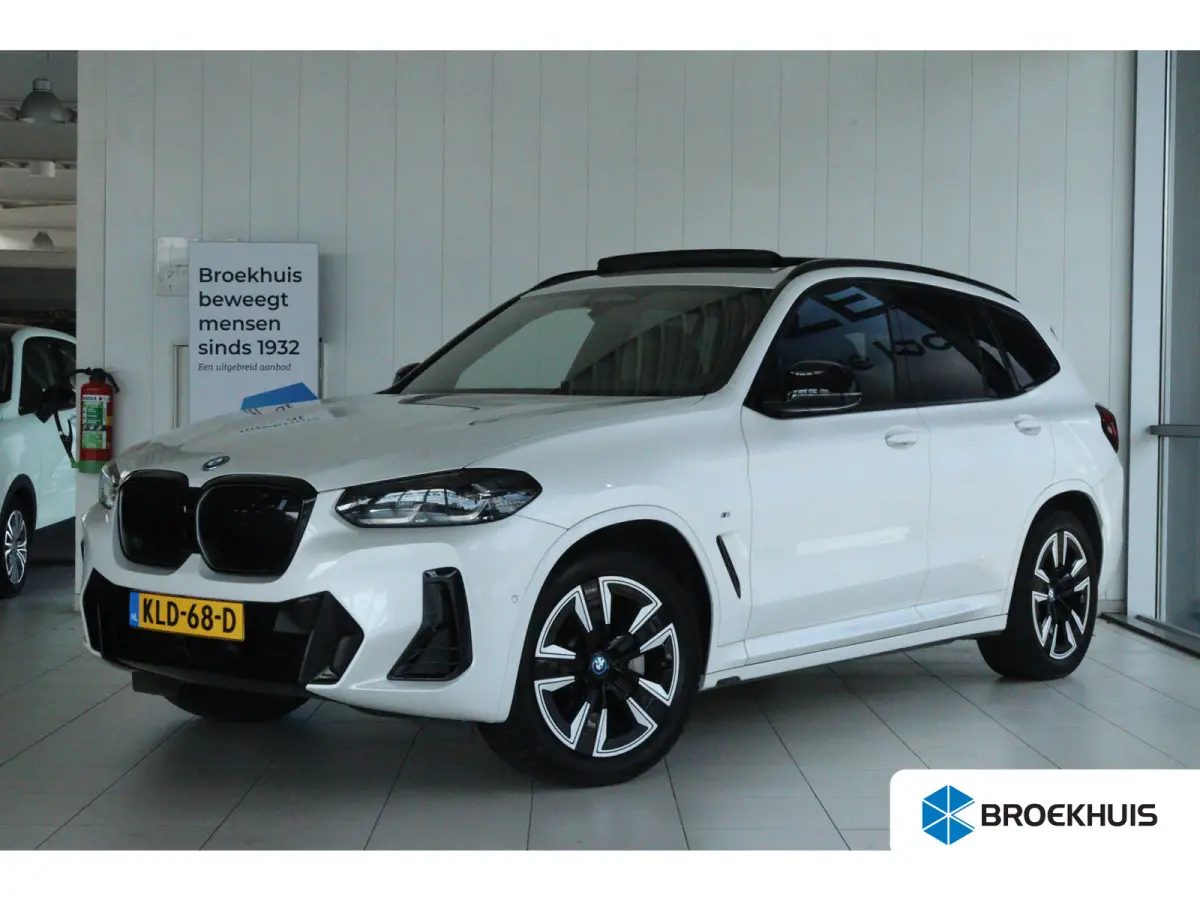 Executive 80 kWh M-Sport “OP AFSPRAAK” | Adapt. Cruise | Schuifdak | Camera | Memory | Navi | Carplay | Elektr. klep