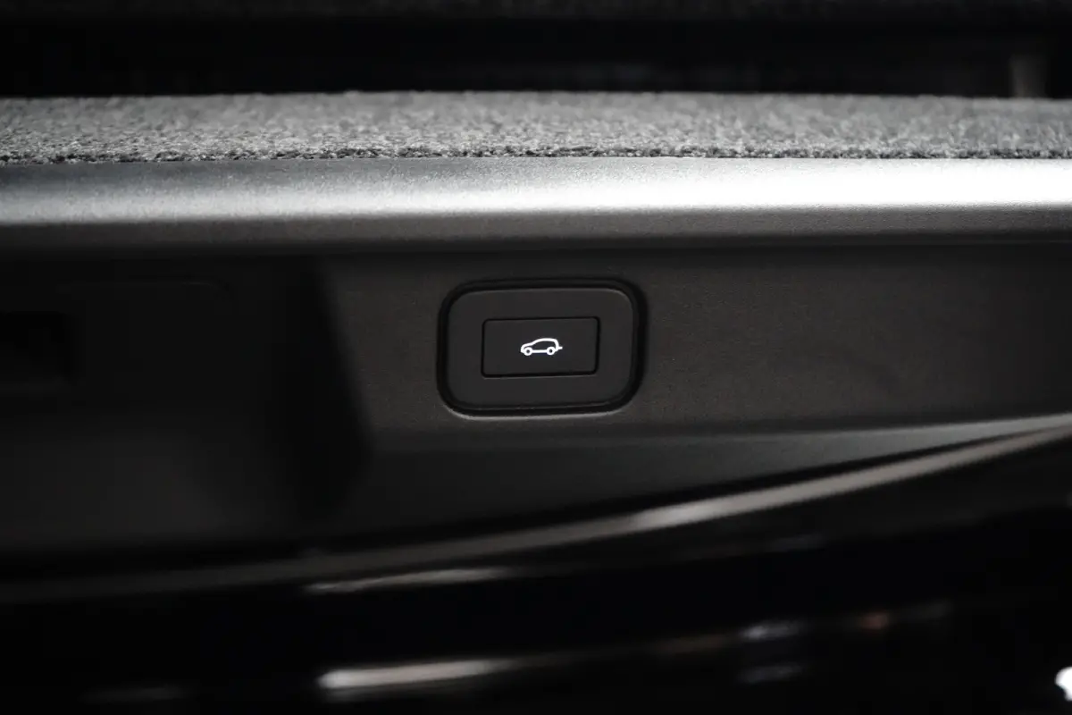 P460e HSE Hybrid