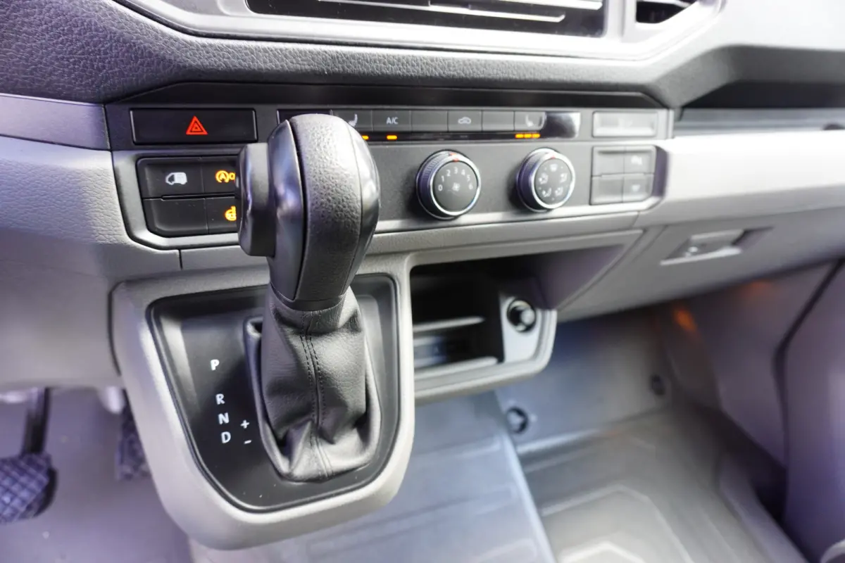 180pk Automaat L3H3/L2H2 LED Apple Carplay ACC Cruise control Camera Trekhaak Standkachel Stoelverwarming Parkeersensoren Sidesteps