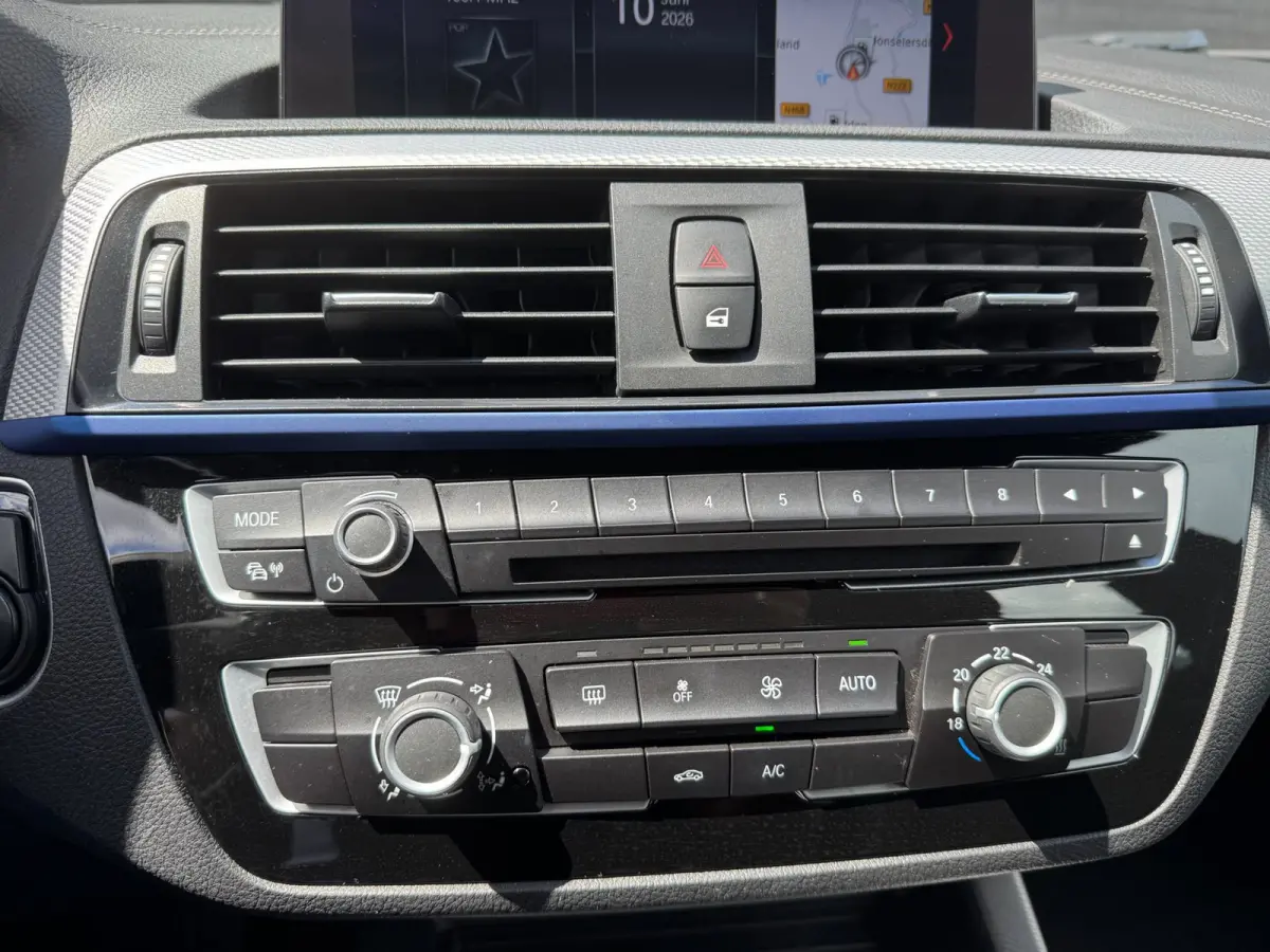 118i Edition M Sport Shadow High Executive **LEDER + CAMERA**
