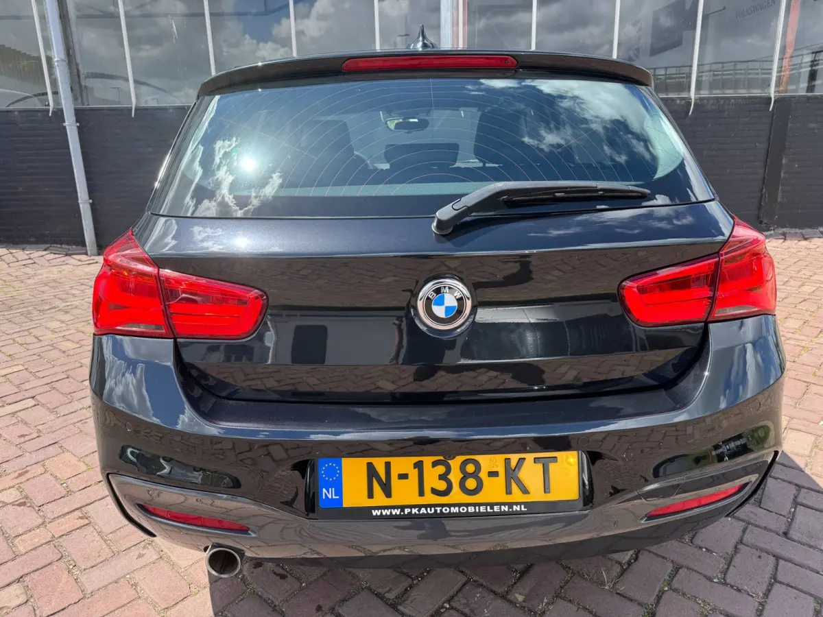 118i Edition M Sport Shadow High Executive **LEDER + CAMERA**