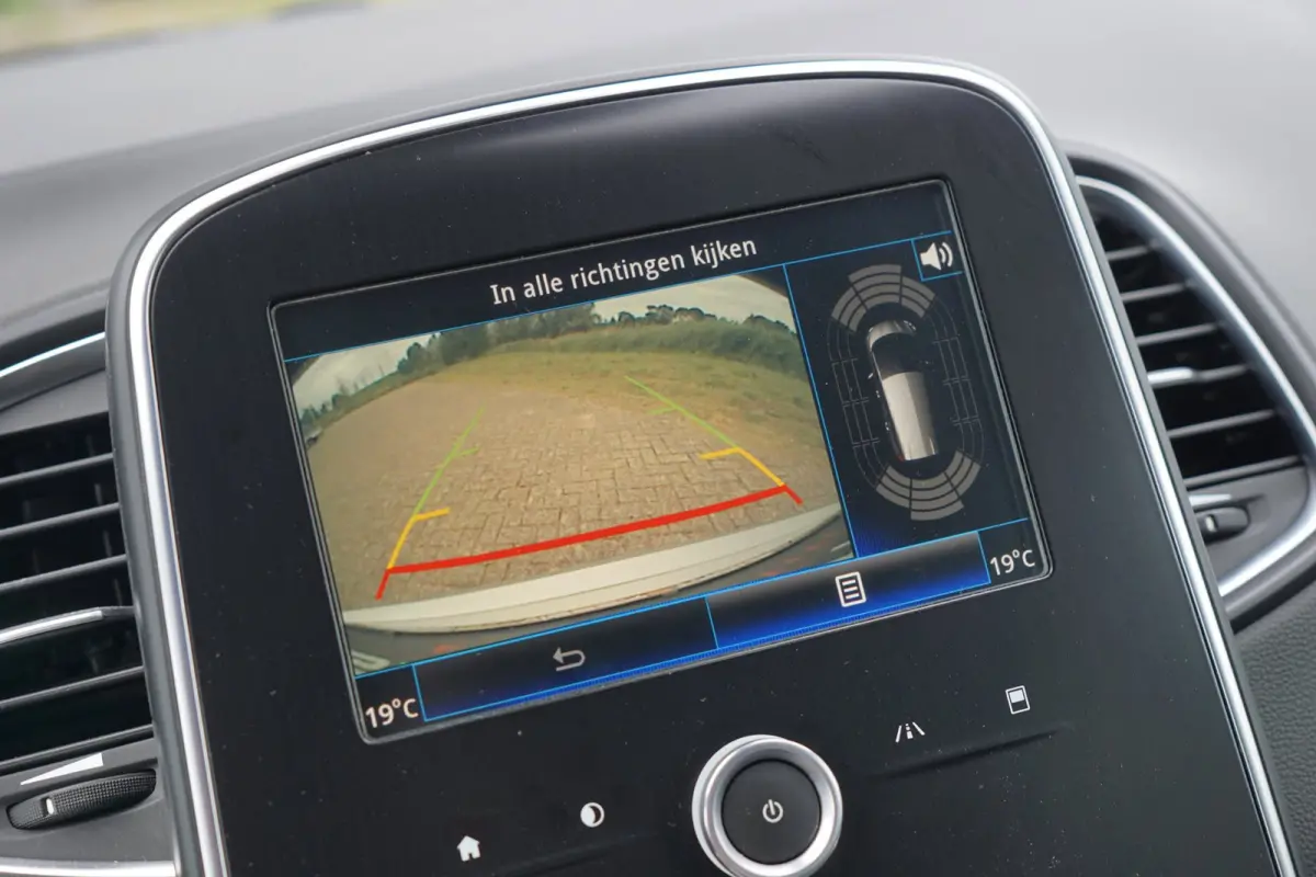 1.2 TCe Intens 7p. | Gris Platine | R-Link NAV/Cruise/Clima/Camera - Fijne reisgenoot!